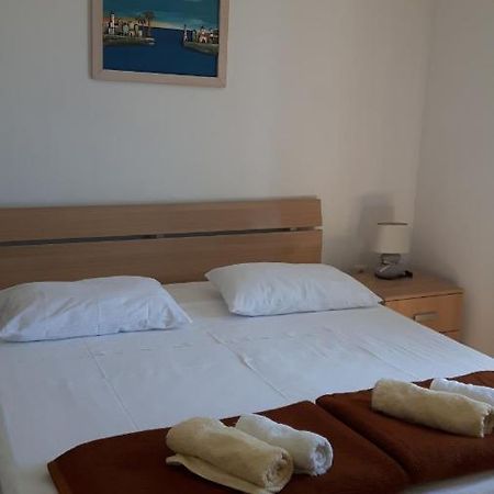 Rooms Andelka Bol Esterno foto