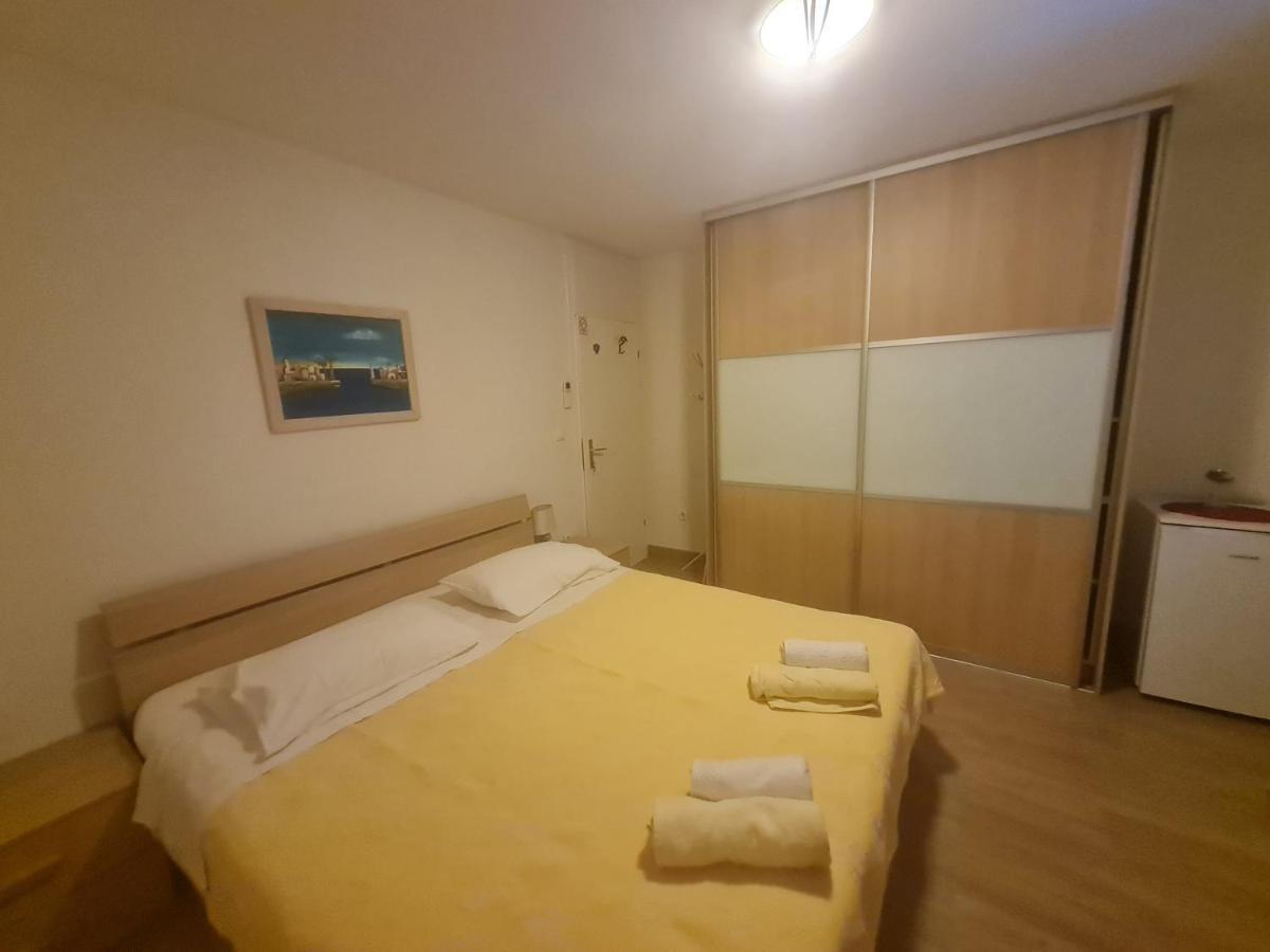 Rooms Andelka Bol Esterno foto