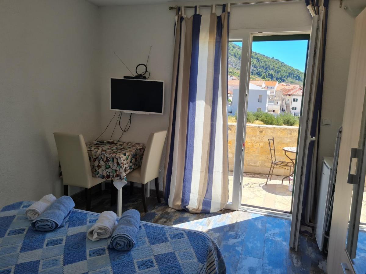 Rooms Andelka Bol Esterno foto