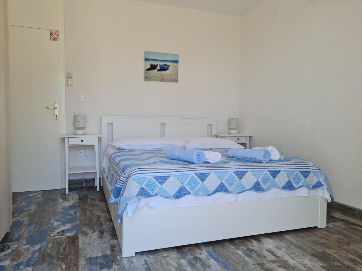 Rooms Andelka Bol Esterno foto