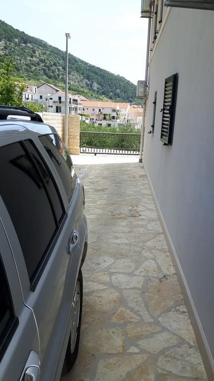 Rooms Andelka Bol Esterno foto